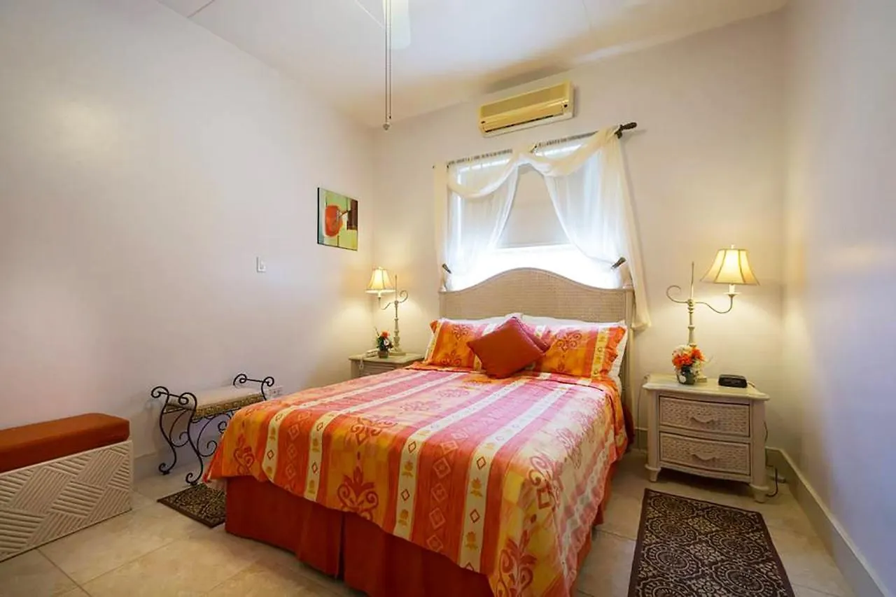 Welcome To The Unpretentious And Breezy Graceville, Steps Away From The Beach Saint James Barbados