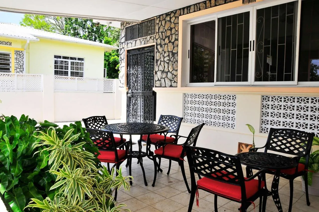 Welcome To The Unpretentious And Breezy Graceville, Steps Away From The Beach Saint James