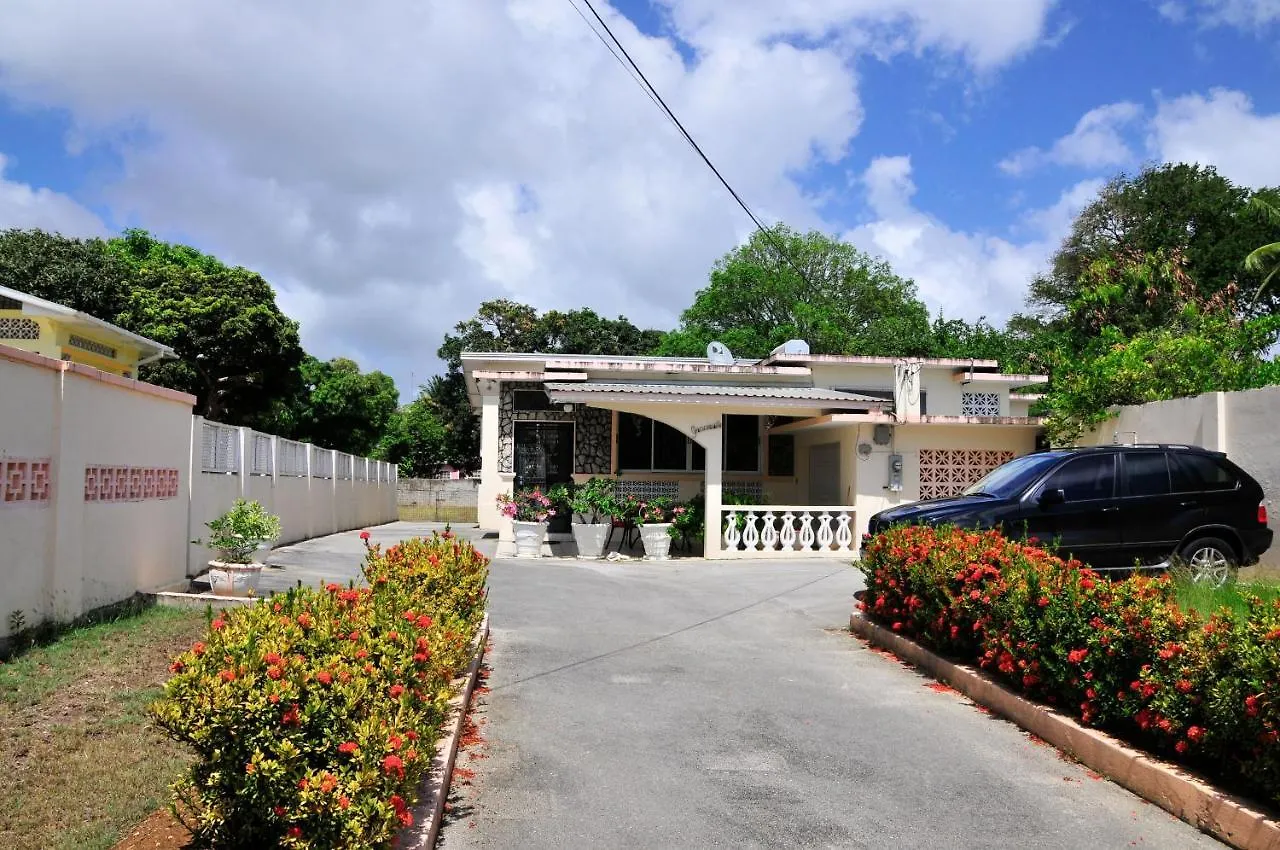 Holiday home Welcome To The Unpretentious And Breezy Graceville, Steps Away From The Beach Saint James
